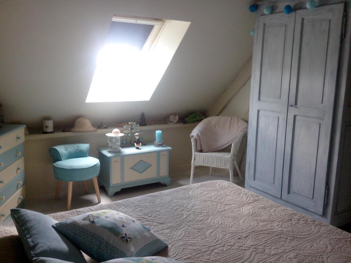 Les Hirondelles Bed & Breakfast Онзан Екстериор снимка