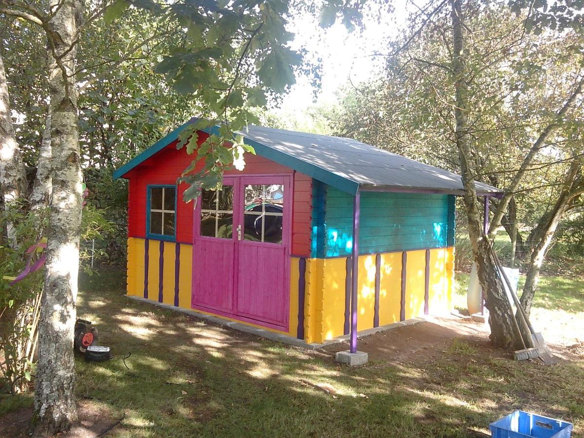 Les Hirondelles Bed & Breakfast Онзан Екстериор снимка